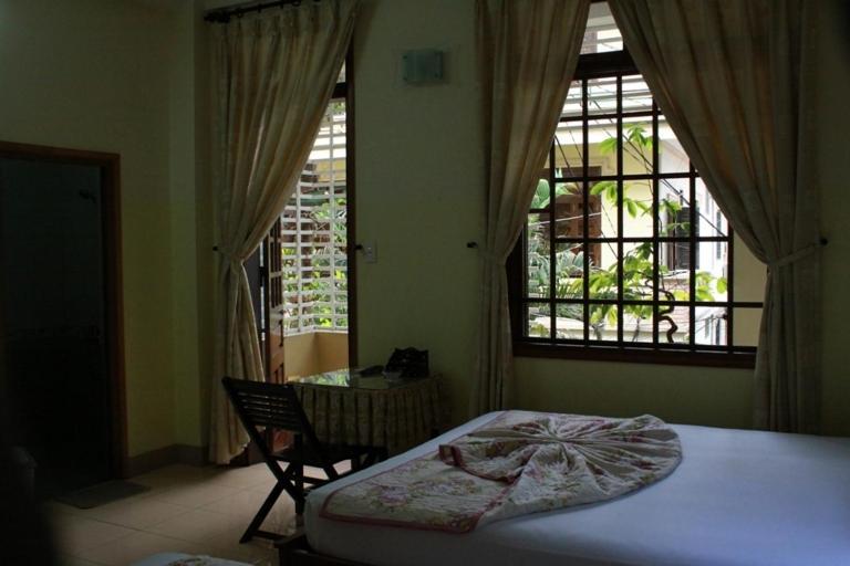 Phong Lan Guesthouse Hue Room photo