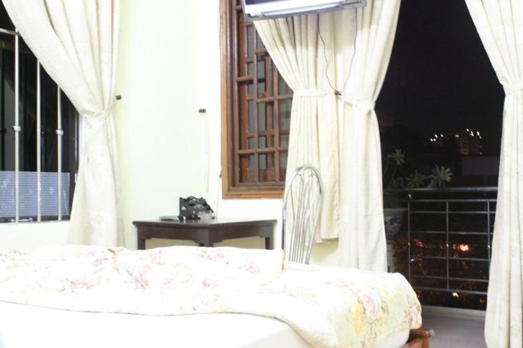Phong Lan Guesthouse Hue Room photo
