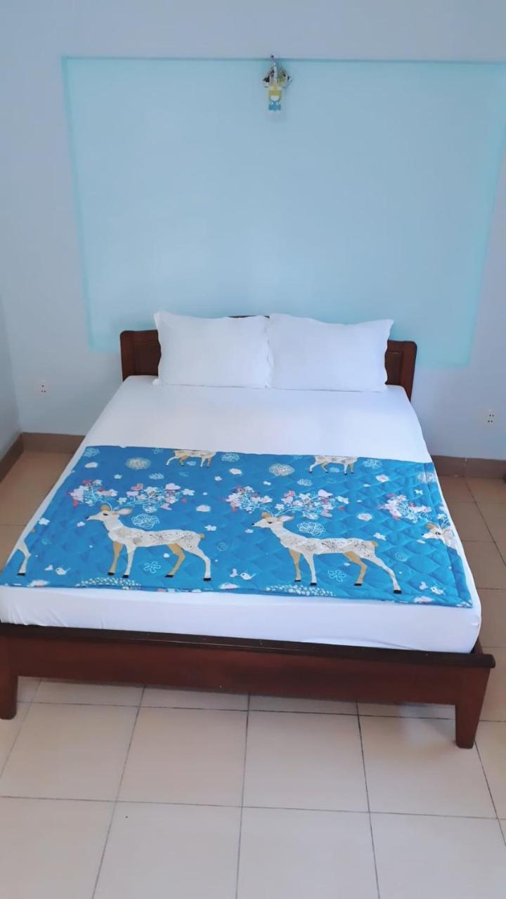 Phong Lan Guesthouse Hue Exterior photo